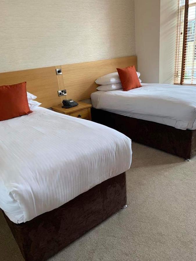 Victoria Hotel Kirkcaldy Exteriör bild