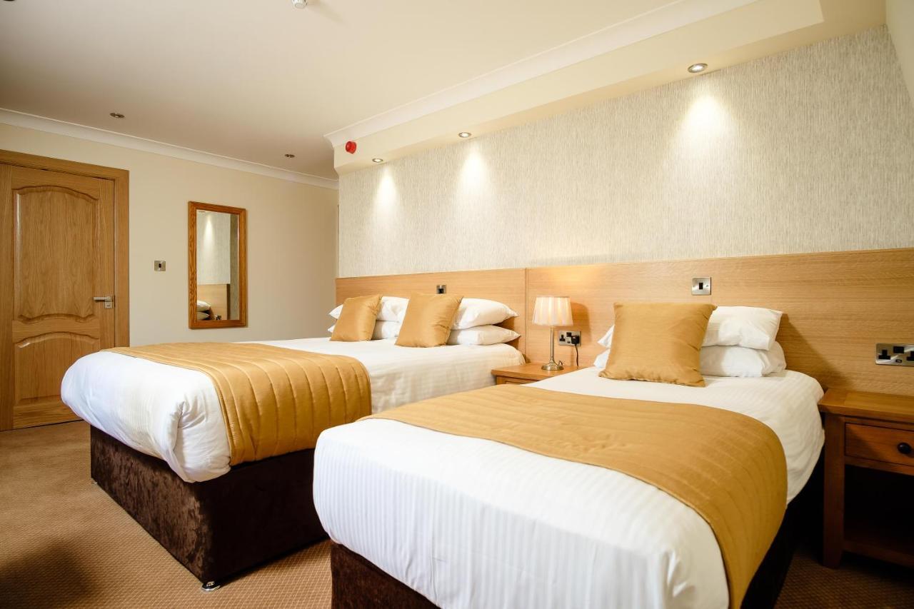 Victoria Hotel Kirkcaldy Exteriör bild